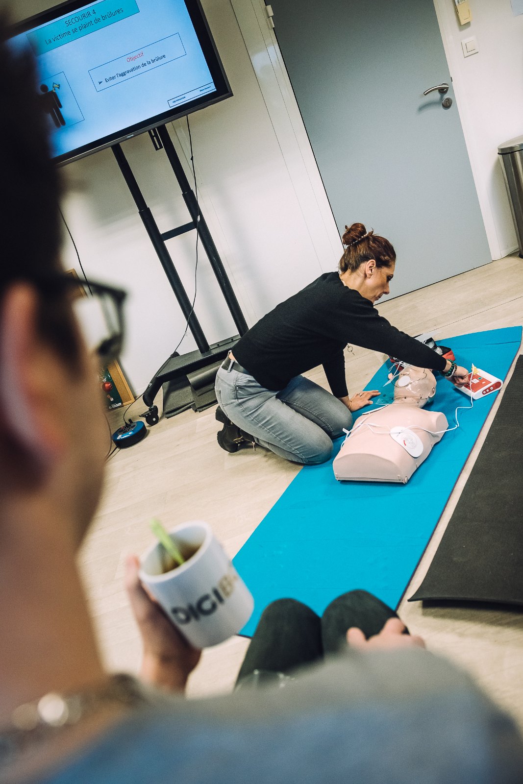 Mise en pratique du massage cardiaque en formation SST